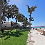 Castillo Mar- Casa Martini شقة