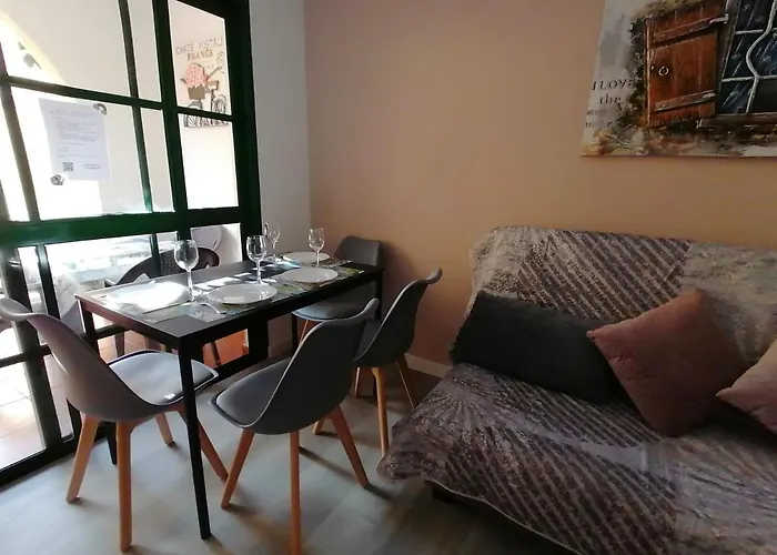 Castillo Mar- Casa Martini شقة